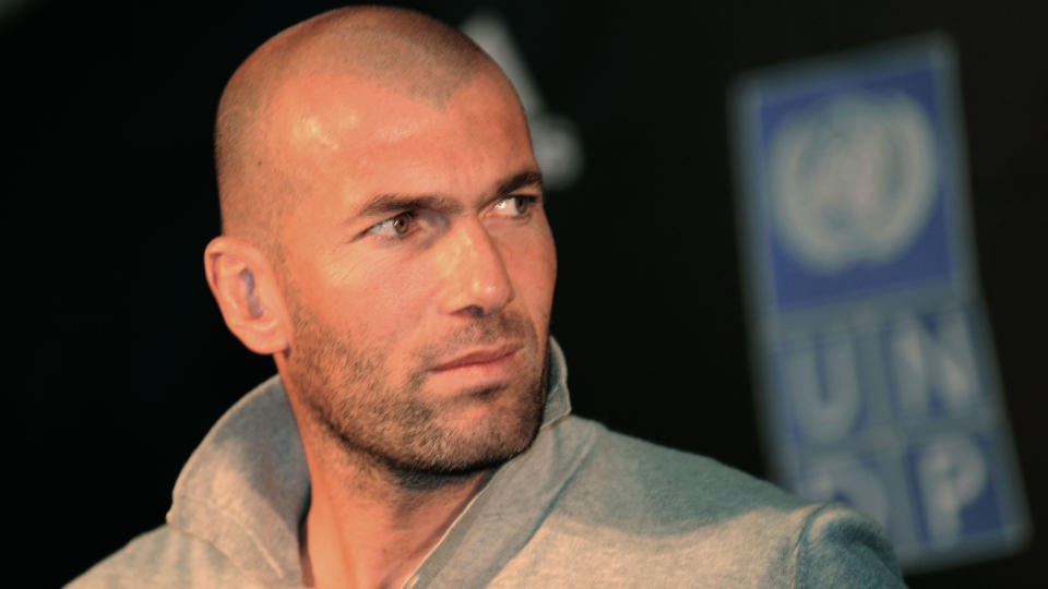 R�DGIVER: Den tidligere verdenseneren Zinedine Zidane er ny Real Madrid-r�dgiver. Foto: AFP