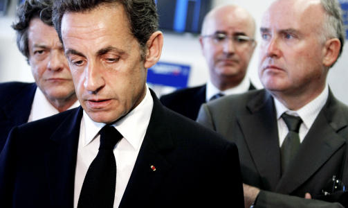 DYSTER DAG: Frankrikes president Nicholas Sarkozy hadde i kveld m�ter med sine samferdselsministre om flykatastrofen som er den verste i Air Frances historie. Foto: SCANPIX