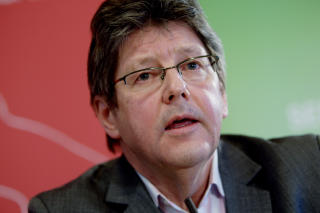 - BEGRUNNER DET USAKLIG: Arbeiderpartiets finanspolitiske talsmann, Reidar Sandal sier Hagen ikke kan p�virke APs skattepolitikk. 
Foto: Stian Lysberg Solum / SCANPIX