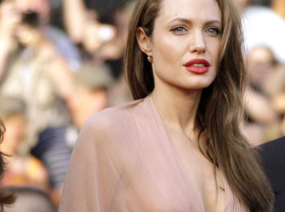 VERDENS MEKTIGSTE: Angelina Jolie topper listen over verdens mektigste kjendiser. F�rste mann p� lista kommer f�rst p� 5. plass. Foto: (AP Photo/Joel Ryan)