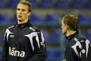 PODGORICA, MONTENEGRO 20080324:
Brede Hangeland og Erik Nevland under landslagstreningen p� Gradski stadion i Podgorica i Montenegro mandag kveld.
Foto: H�kon Mosvold Larsen / SCANPIX