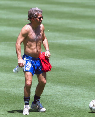 ENDELIG VM: Drillo gj�r seg klar til Norges f�rste VM-kamp i USA i 1994, mot Mexico. Foto: ARNT E. FOLVIK