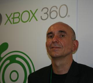 NY FORM FOR INTERAKSJON: Peter Molyneux viste fram sin nye visjon for hva spill kan v�re. Foto: SNORRE BRYNE