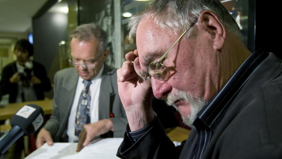 BARE TULL: Steinar �yhaugen (n�rmest) og Hasse Bergstr�m var begge medlemmer i aksjespareklubben TA-Invest FOTO: Bj�rn Sigurds�n / SCANPIX