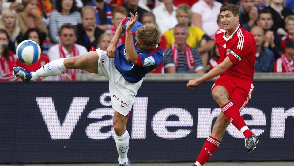 TILBAKE I OSLO: Liverpool og Steven Gerrard m�tte V�lerenga i fjor sommer, i august spiller de engelske serietoerne mot Lyn p� Bislett. Foto Knut Falch / SCANPIX