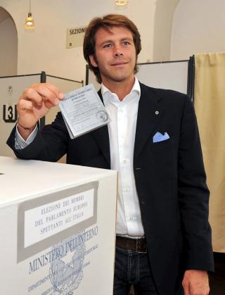 STILLER TIL VALG: Spanske Emanuele di Savoia. Foto: TONINO DI MARCO/EPA/SCANPIX