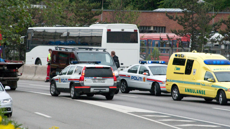 KAOS: Store trafikkproblemer etter at en trailersj�f�r slo l�s p� en bil med slegge i Oslo-trafikken mandag morgen.  Foto: Geir �steby