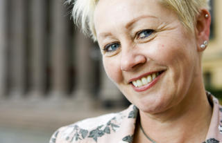 H�PER P� L�SNING: Datatilsynet krever at Kreftregisteret skal slette eller anonymisere personopplysninger om 600 000 av Mammografiprogrammets pasienter. Kreftforeningen har gjort en henstilling til Personvernnemda der de oppfordrer � s�ke � finne den beste l�sningen. - Disse dataene er viktige b�de av samfunnsmessige �rsaker og for kvinnene selv, og kan benyttes i seinere forskning, sier lederen i Kreftforeningen, Anne Lise Ryel til Dagbladet. Foto: Kyrre Lien / SCANPIX .