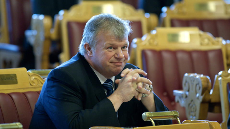 M� SVARE: Helse- og omsorgsminister Bjarne H�kon Hanssen blir bedt om � redegj�re for hjernekirurg-skandalen ved St. Olavs Hospital i Trondheim. Foto: Foto Morten Holm / SCANPIX