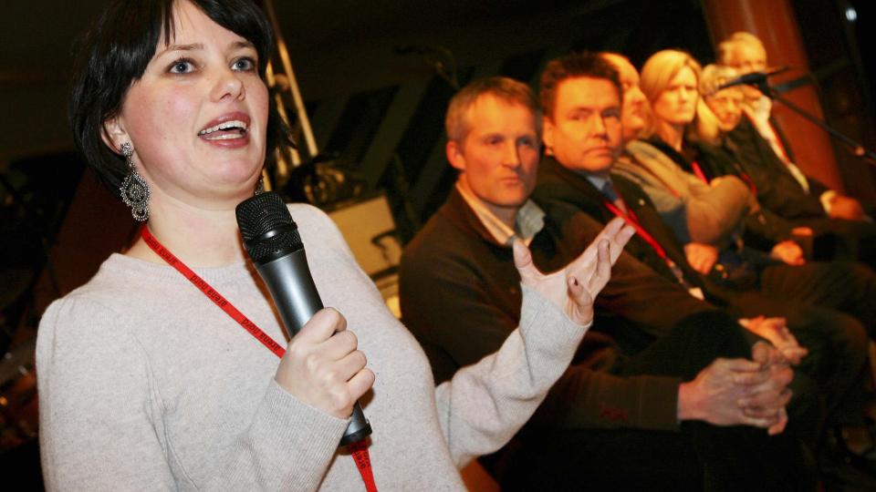 FRPS SANNE ANSIKT:Leder av justiskomiteen i Stortinget, Anne Marit Bj�rnflaten (Ap), mener Frp viser sitt sanne ansikt i likestillingspolitikken n�r de vil stemme mot inkorporering av FN-konvensjonen mot kvinnediskriminering i norsk lov. Foto: Scanpix
H�kon Mosvold Larsen / SCANPIX