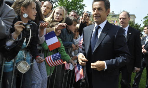SANG FOR SASHA: President Sarkozy. Foto: Stella Pictures.