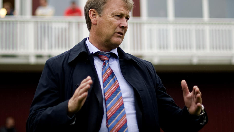 - VAR IKKE NEDSETTENDE: �ge Hareide kjenner seg ikke igjen i dommerens beskrivelse av at han skal ha v�rt nedsettende. Men innr�mmer at han var sint.Foto: Adam Ihse, Scanpix