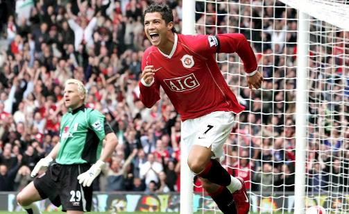 VERDENS DYRESTE: Kun formalitetene gjenst�r f�r Cristiano Ronaldo blir Real Madrid-spiller og Manchester United blir 824 millioner kroner rikere. Foto: EPA