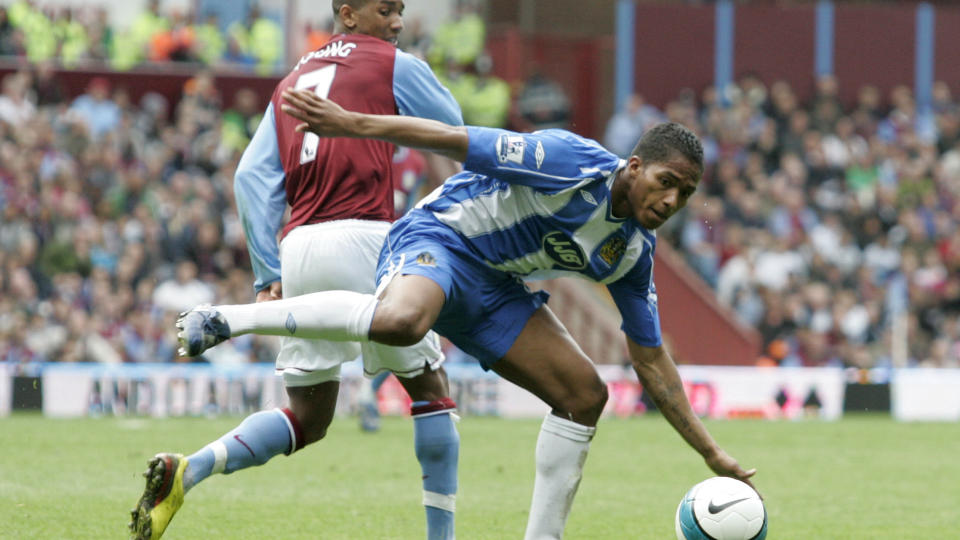 UNITED VIL HA VALENCIA: Wigan bekrefter at de har mottatt et konkret bud p� Antonio Valencia (t.h.).Foto: Ian Kington, AFP/Scanpix