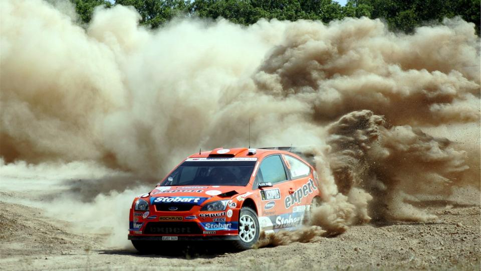 FEMTEPLASS: Henning Solberg ligger p� en forel�pig femteplass etter f�rste dag p� de st�vete veiene i Rally Acropolis. Foto: Orestis Panagiotou, EPA/Scanpix