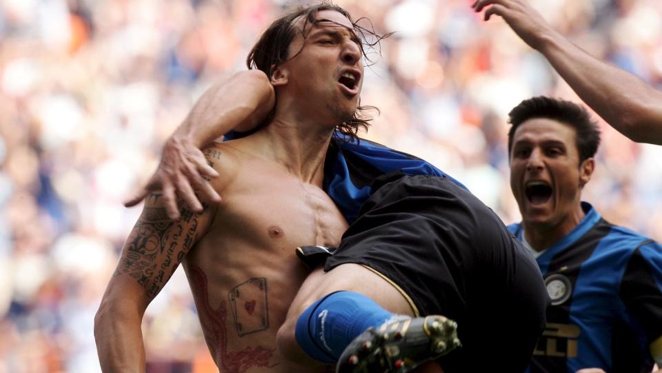 BLIR? Zlatan Ibrahimovic blir ikke byttet mot Samuel Eto'o, hevder Inter-presidenten. Samtidig sier klubbdirekt�ren at svensken er til salgs for den rette summen. Foto: Matteo Bazzi, EPA/Scanpix
