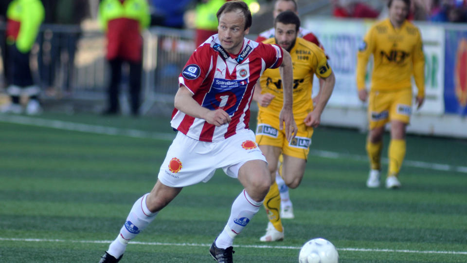 FRYKTER FOR KARRIEREN: Sigurd Rushfeldt frykter han ikke vil komme tilbake, dersom han m� sitte lenge p� tribunen som f�lge av leggproblemene. Foto: Rune Stoltz Bertiniussen / SCANPIX