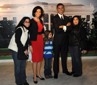 POPUL�RE:Michelle og Barack Obama er popul�re voksfigurer hos Madame Tussauds. Foto: Madame Tussauds
