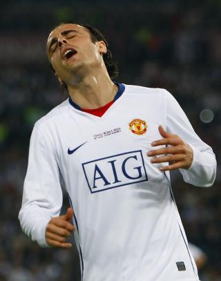 REGELBRUDD: Dimitar Berbatov var 27 �r gammel da Manchester United kj�pte ham i fjor sommer. Foto: REUTERS