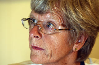 FIKK TELEFON: Direkt�r Tove Strand ved Ullev�l universitetssykehus var blant helsetoppene som ble oppringt av Bjarne H�kon Hanssen. Foto: Bj�rn Sigurds�n / SCANPIX .