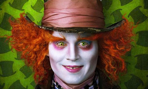 FLERE DIMENSJONER: Tim Burton fors�ker � distansere seg fra tidligere versjoner av Hattemakeren.