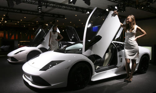 CAREW-KJ�P: John Carew har hyppig blitt observert i en hvit Lamborghini Murcielago i Birmingham den siste tida.Foto: SCANPIX/AP Photo/Mark Lennihan