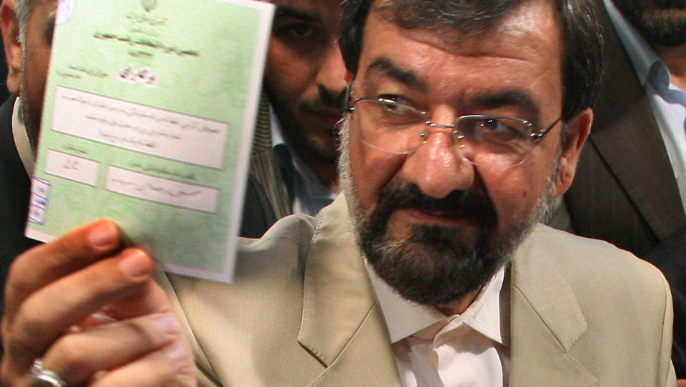AVGIR SIN STEMME: Men n� har Mohsen Rezai trukket sin klage p� valgresultatet. Foto: AFP PHOTO/ATTA KENARE/Scanpix