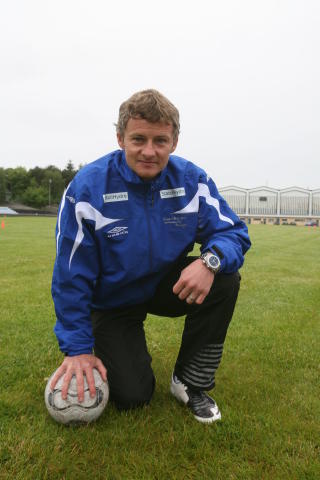 NUMMER 20: Ole Gunnar Solskj�rs filosofi for � bli en god fotballspiller er � trene mest med kvalifiserte trenere i ung alder og s� m� dataspillene bli satt p� pause.Foto: Trym Oust Sonstad
