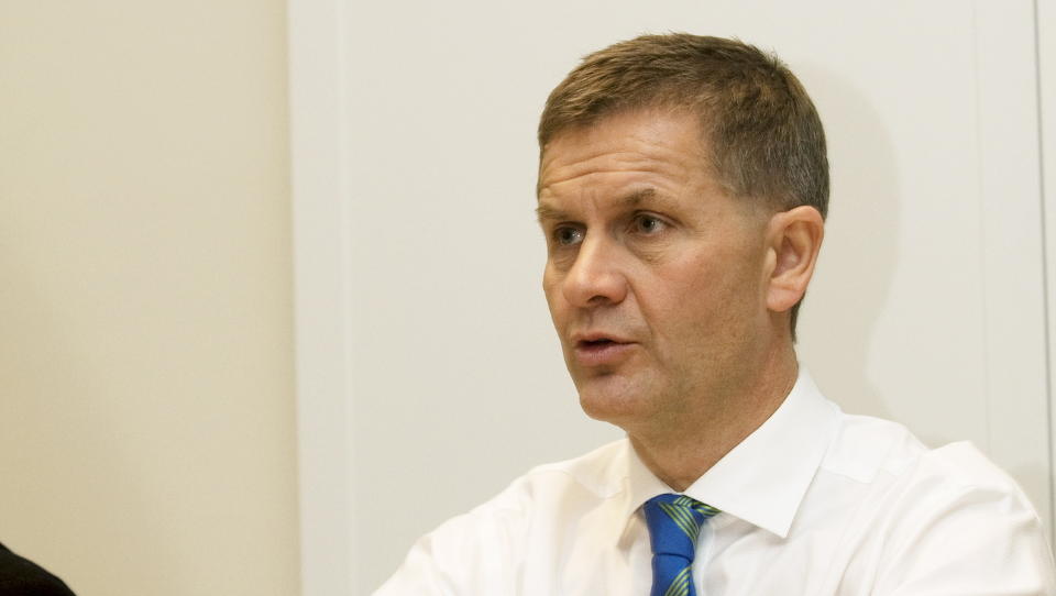 - VELDIG DRAMATISK: Erik Solheim frykter flomskader, ras og sykdommer. Foto Morten Holm / SCANPIX