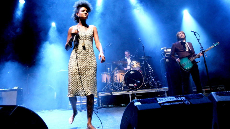 ALLSIDIG: Artist Haddy Jatou N'jie er ny programleder for �rets TV-aksjon. Her fra By: Larm. Foto: Eirik Urke/ Dagbladet