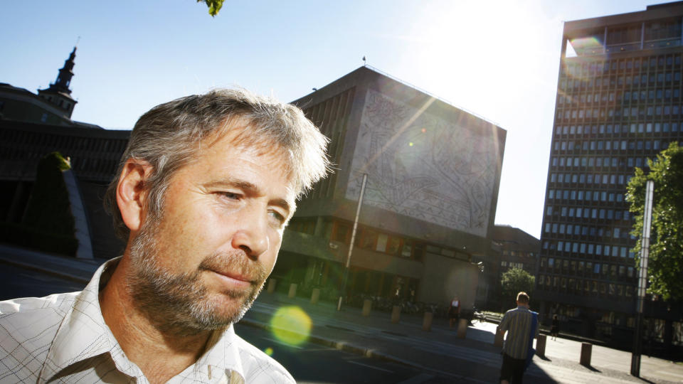 FORHANDLER FORTSATT:  Partene i politikonflikten har utsatt fristen for � bli enige til klokken 11. Leder i Politiets Fellesforbund, Arne Johannessen sier at de enda ikke er i m�l med en l�sning Foto: H�kon Mosvold Larsen / SCANPIX