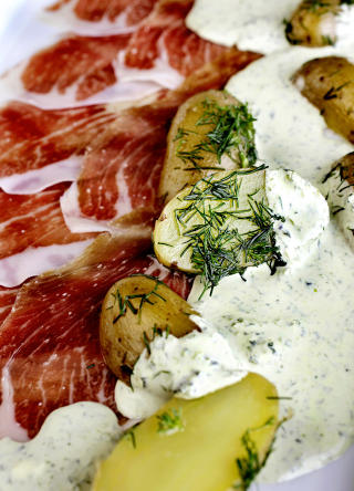 DILLYOGHURT, NYPOTETER OG SKINKE