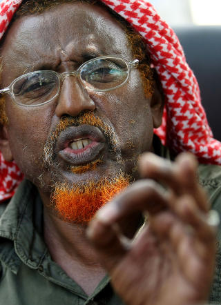 P� FRAMMARSJ: Islamistleder Sheik Hasan Dahir Aweys. Foto: AFP PHOTO/Mohamed DAHIR/Scanpix