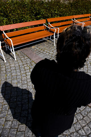 FULGTE SAKEN: - Det er grusomt det s�nnen min har gjort. Men han er fortsatt mitt barn, sier moren (39) til en av de torturtiltalte ungdommene. Hun var en av f� foreldre som fulgte rettssaken. S�nnen sliter b�de med dop og psykiske problemer.