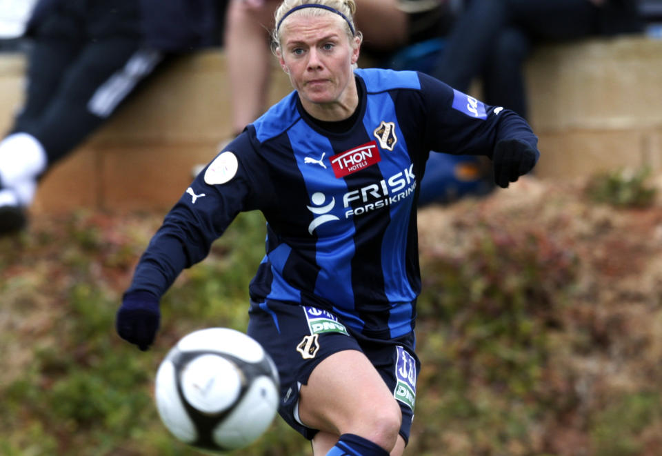 FRYKTER FOR KARRIEREN: Solveig Gulbrandsen sliter med en bruskskade i h�yre kne og frykter for karrieren.Foto:  Bj�rn Sigurds�n  / SCANPIX