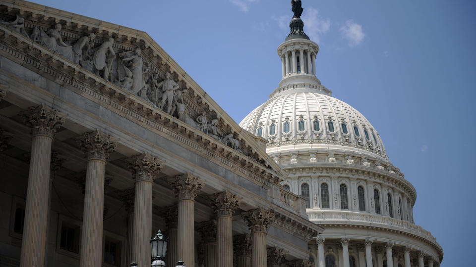 ET STORT SKRITT FOR...: USA kan v�re p� vei mot en mer bestemt klimapolitikk, etter fredagens vedtak i Kongressen. Foto: AFP PHOTO / Tim Sloan/Scanpix