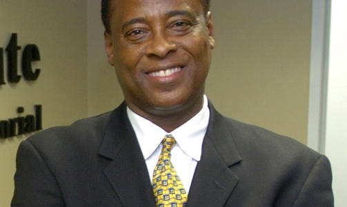 HEVDER SIN USKYLD: Dr. Conrad Murray skal ha forklart seg to ganger for politiet i Los Angeles to ganger. AP: Photo/Houston Chronicle