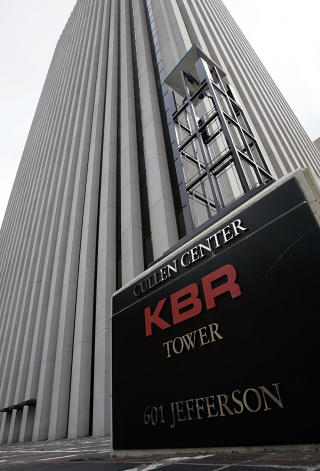 GIFTSKANDALE: KBR, som har b�nd til StatoilHydro, kan ha ansvaret for omfattende skader p� amerikanske krigsveteraner. Foto: AP Photo/Pat Sullivan/Scanpix
