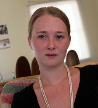 UROLIG: - Tenk p� de som ikke fikk tilgang til mat og medisiner, sier danske Marianne Kj�rtinge. Foto: Torgeir P. Krokfjord/DAGBLADET