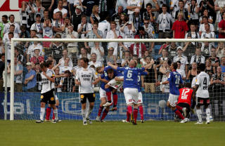 STANGET INN 1-0: Andr� Muri sendte hjemmelaget i ledelsen p� Ullevaal. Foto: Stian Lysberg Solum / SCANPIX