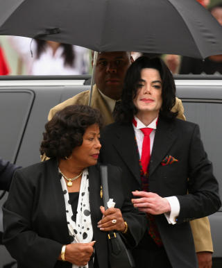 BARNAS BESTEMOR: Katherine Jackson, her med sin avd�de s�nn. Foto: SCANPIX/AFP/Matthew Simmons