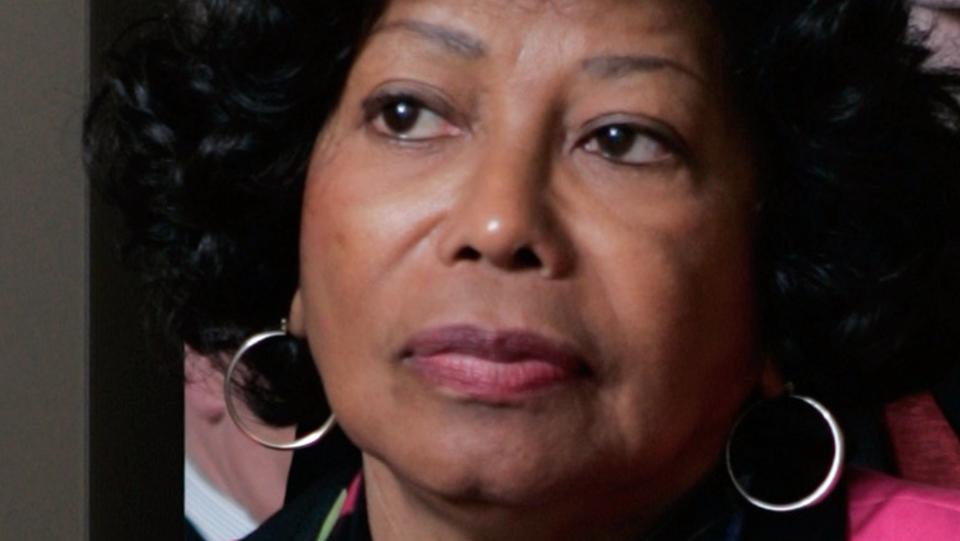 VIL HA BARNEBARNA: Michael Jacksons mor Katherine (79) har f�tt midlertidig foreldrerett. Hun vil ha den permanent. Foto: SCANPIX/AP PHOTO