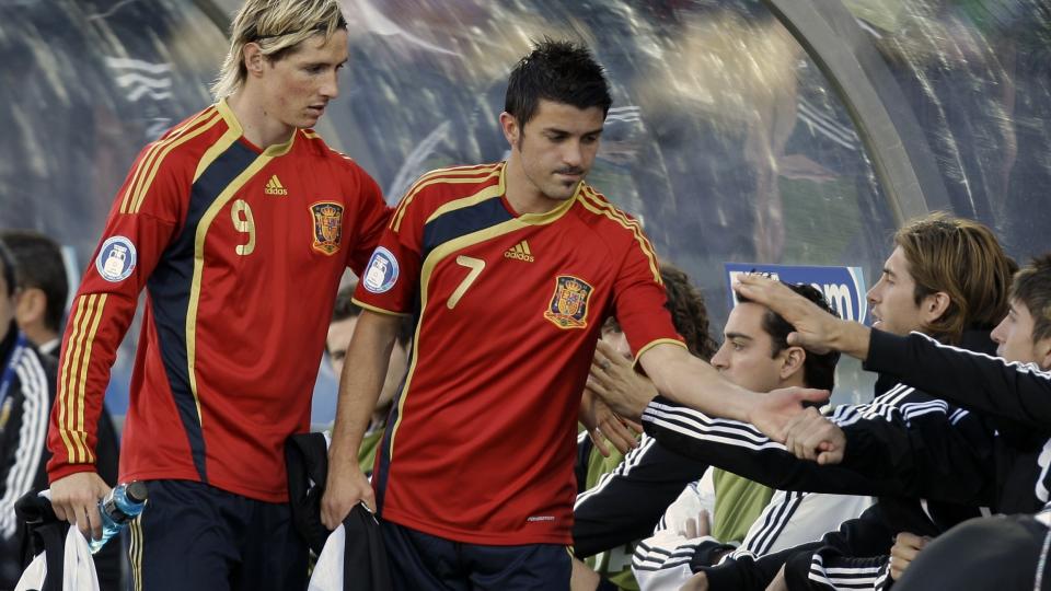 FAVORITTMAKKEREN: Fernando Torres deler spissansvaret for Spania med David Villa. Valencia-spissen er mannen Torres aller helst vil ha til Anfield. Foto: AP Photo/Paul White