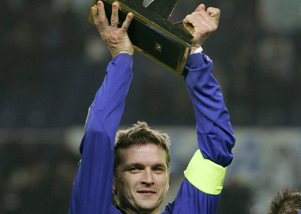 SISTE VINNER: Br�ndbys Per Nielsen hevet Royal League-trofeet i 2007. Foto: SCANPIX