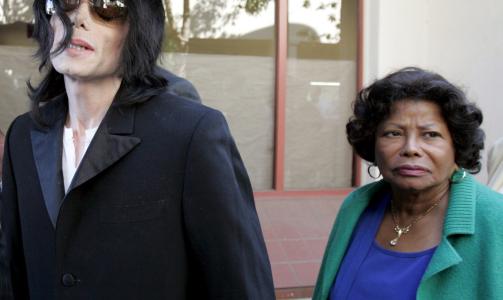 BARNAS BESTEMOR: Katherine Jackson, her med sin avd�de s�nn. EPA/KIMBERLY WHITE / POOL