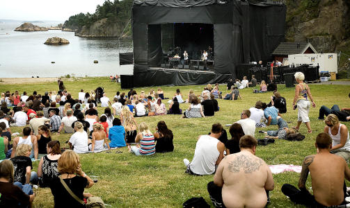 GLISSENT OPPM�TE: Festivalsjef Buli lover imidlertid at Quarten skal bli ledende. Her fra dagens Veronica Maggio-konsert p� Beach-scenen i dag. Foto: Anders Gr�nneberg.
