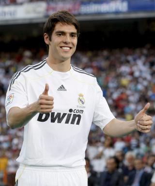 BRASIL-STJERNE: Kaka blir en god m�lestokk for England. EPA/BALLESTEROS