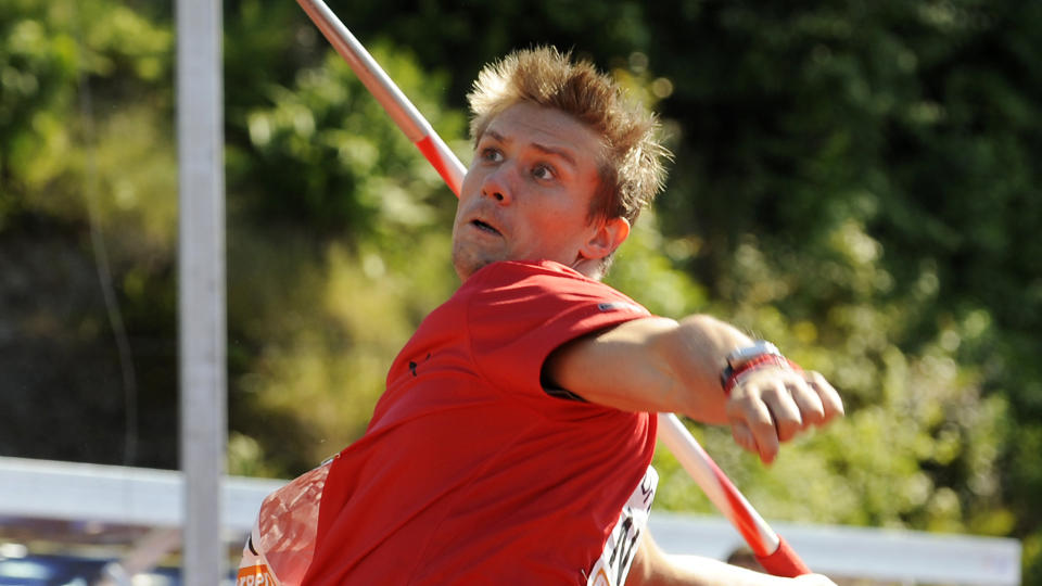 GA SEG I LAG-EM: Andreas Thorkildsen sleit med lysken s�ndag, i g�r ble problemene st�rre og Bislett Games henger i en tynn tr�d. 
Foto: Marit Hommedal / SCANPIX   .
