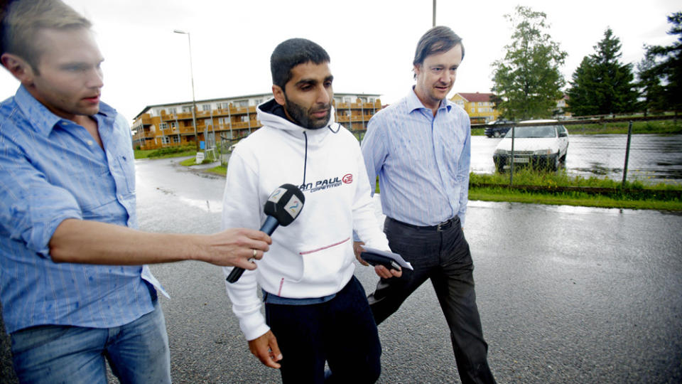 TILBAKE HOS POLITIET: Arfan Bhatti (31) fikk bare tolv dager utenfor murene f�r han var tilbake i politiets varetekt. Foto: STIAN LYSBERG SOLUM/SCANPIX