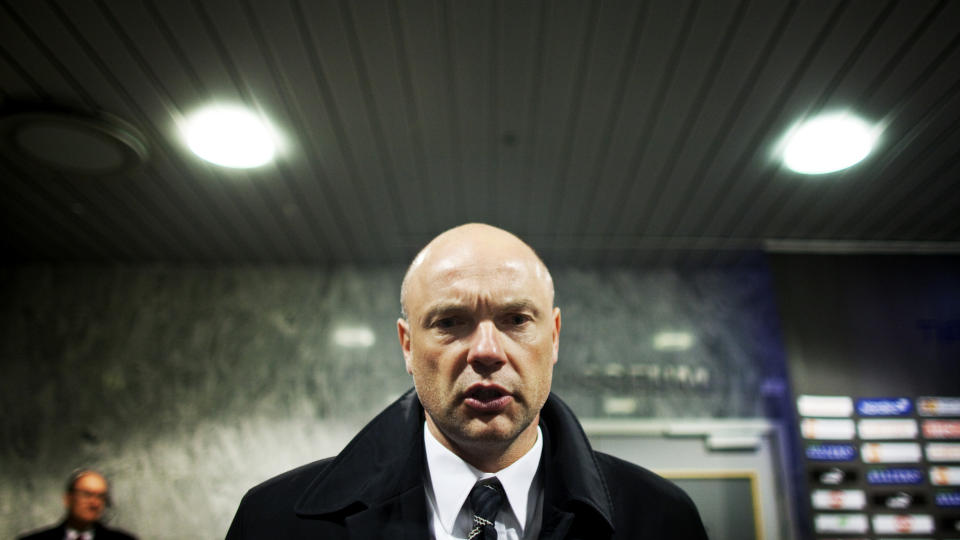 UBEHAGELIGE EPISODER: Uwe R�sler ba om fred for familien i g�r. Foto: Kyrre Lien / SCANPIX